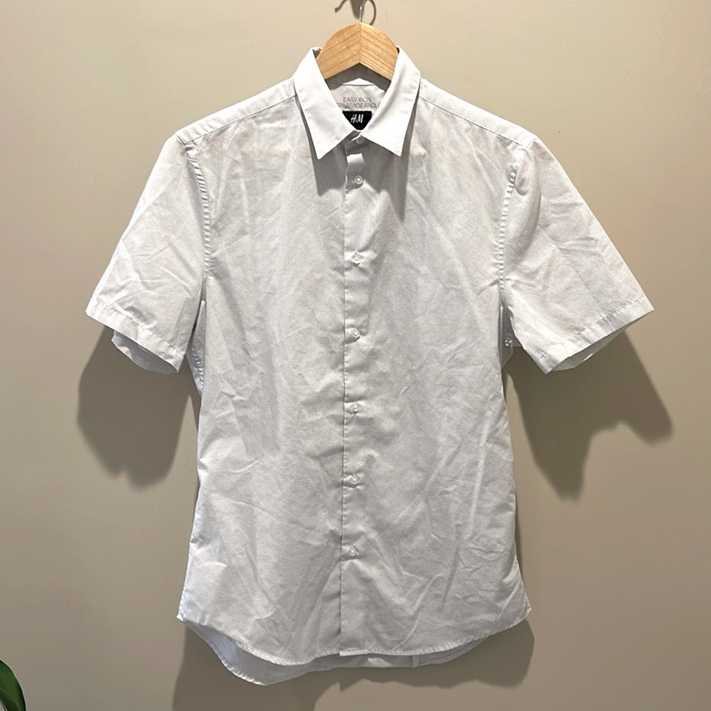 H&M - Men's Easy Iron Short Sleeve Dress Shirt